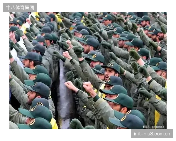 伊朗队通过高强度的前场压迫来弥补阵地战创造力不足的问题，就地反击是主要战术思路。